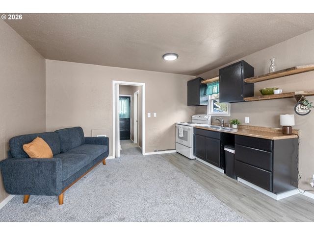 43683 MAIN St, Pendleton, OR 97801