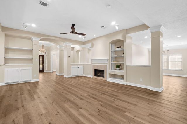 2038 Crisfield Drive, Sugar Land, TX 77479