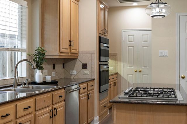 2038 Crisfield Drive, Sugar Land, TX 77479