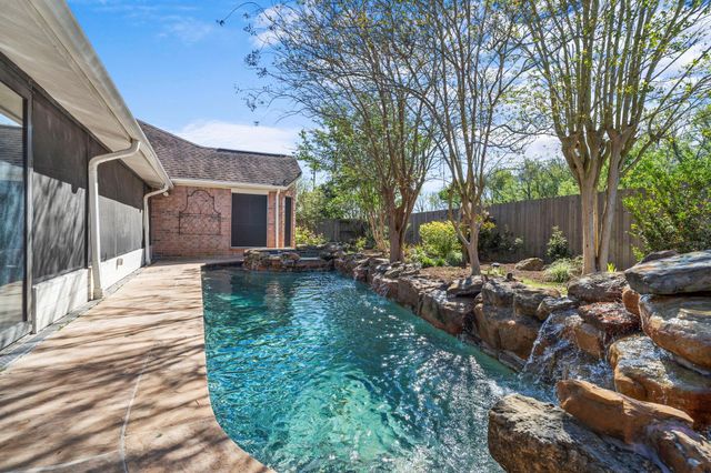 2038 Crisfield Drive, Sugar Land, TX 77479