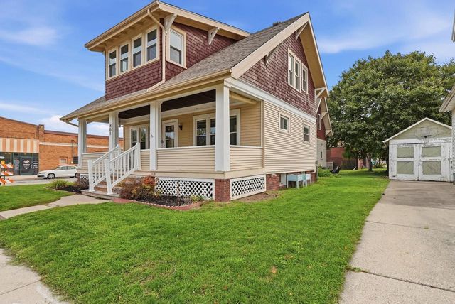 401 S 3rd STREET, Watertown, WI 53094