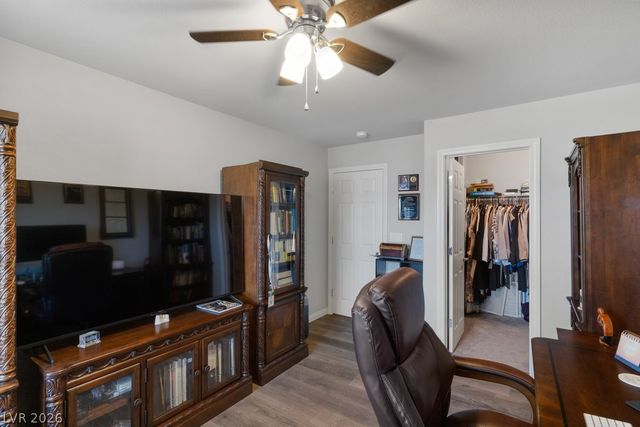 5910 West Haleh Avenue, Las Vegas, NV 89141