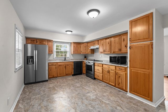 3841 Walhampton Drive, Lexington, KY 40517