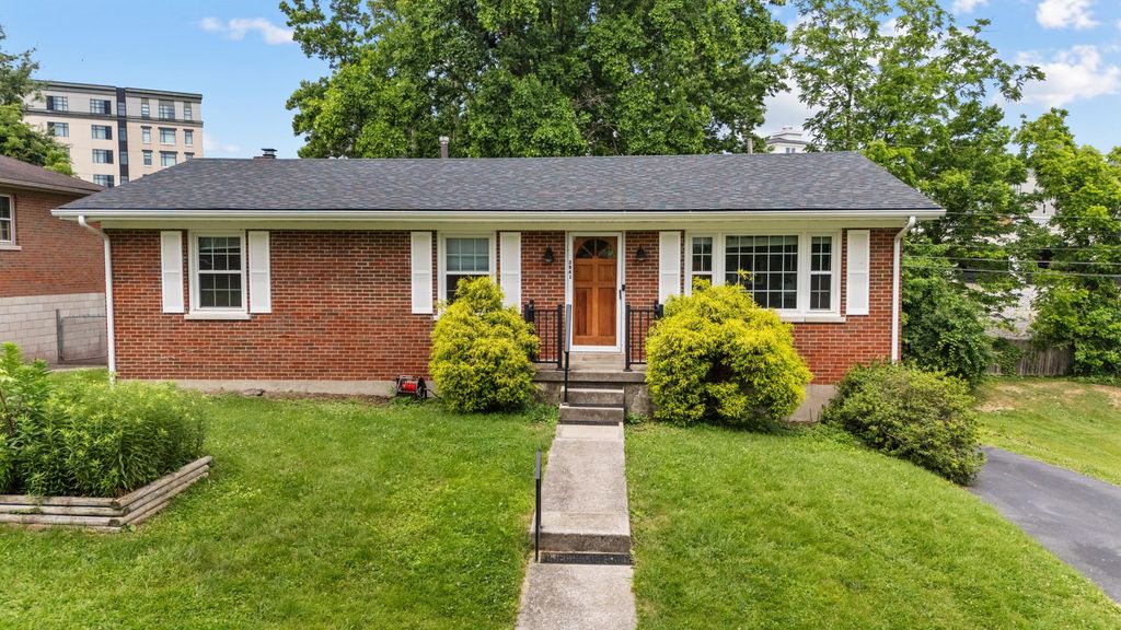 3841 Walhampton Drive, Lexington, KY 40517