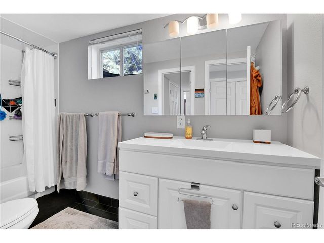 7540 W Mexico Dr, Lakewood, CO 80232