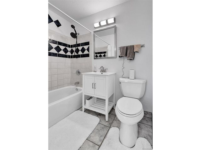 7540 W Mexico Dr, Lakewood, CO 80232