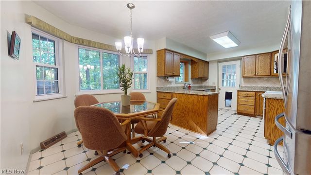 20076 Idlewood Trail, Strongsville, OH 44149