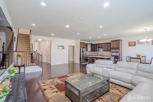 14 Jasmine Drive, Monroe, NJ 08831