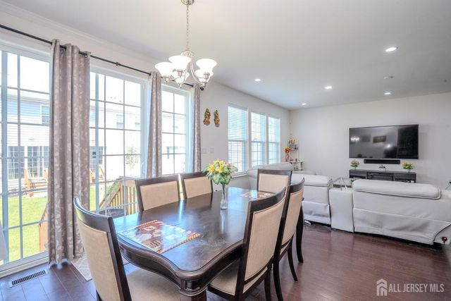 14 Jasmine Drive, Monroe, NJ 08831