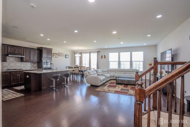 14 Jasmine Drive, Monroe, NJ 08831