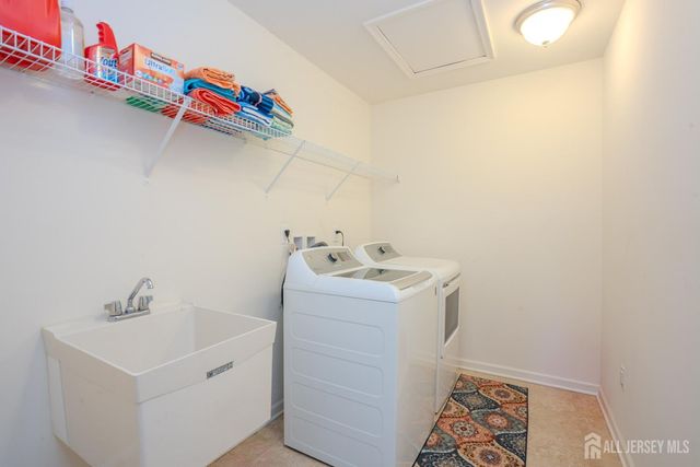 14 Jasmine Drive, Monroe, NJ 08831