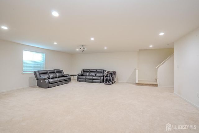14 Jasmine Drive, Monroe, NJ 08831