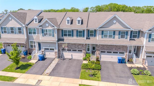 14 Jasmine Drive, Monroe, NJ 08831