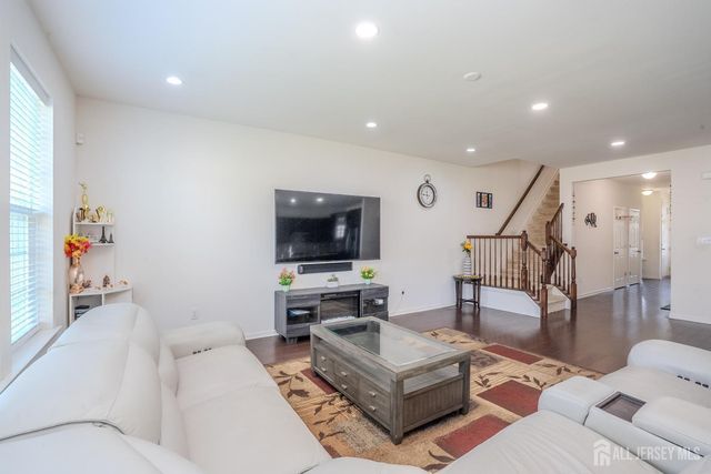 14 Jasmine Drive, Monroe, NJ 08831