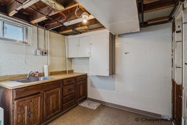 713 W 25TH ST, Cheyenne, WY 82001