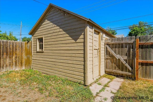 713 W 25TH ST, Cheyenne, WY 82001