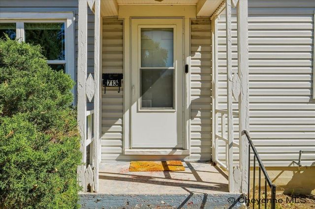 713 W 25TH ST, Cheyenne, WY 82001