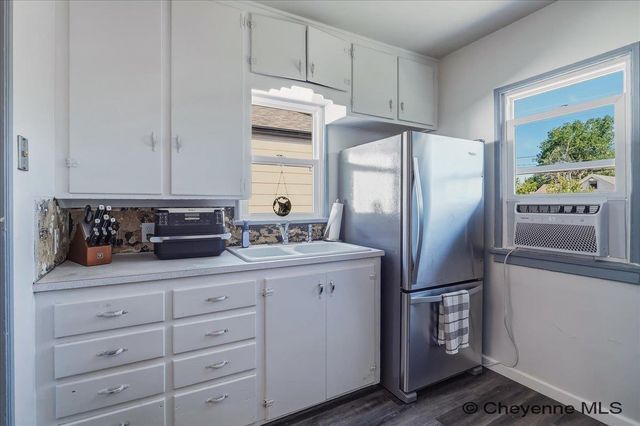 713 W 25TH ST, Cheyenne, WY 82001