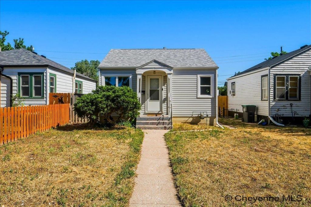 713 W 25TH ST, Cheyenne, WY 82001