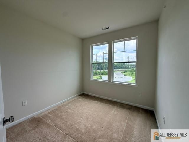 338 South Drive, North Brunswick, NJ 08902