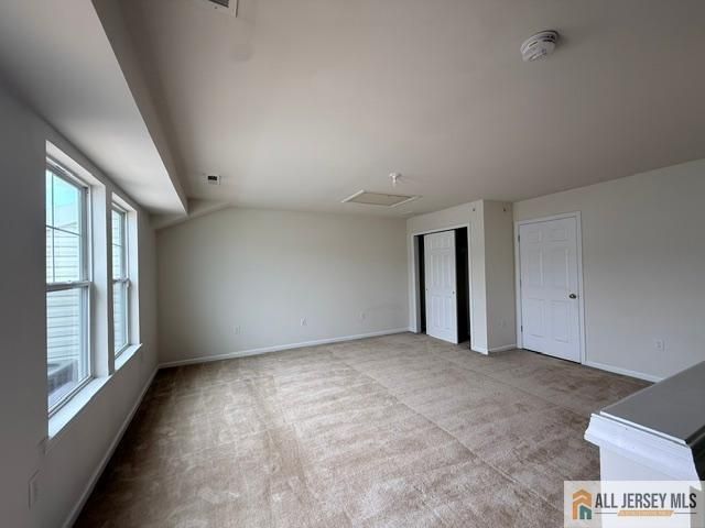 338 South Drive, North Brunswick, NJ 08902