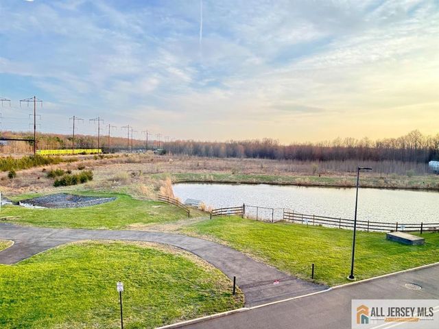 338 South Drive, North Brunswick, NJ 08902