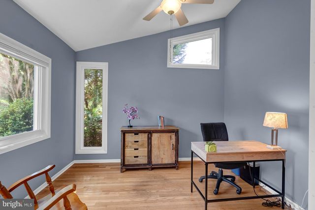 8700 LINTON LN, Alexandria, VA 22308