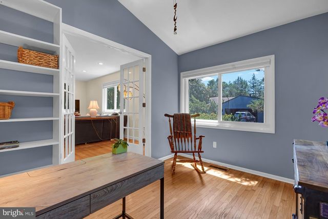 8700 LINTON LN, Alexandria, VA 22308
