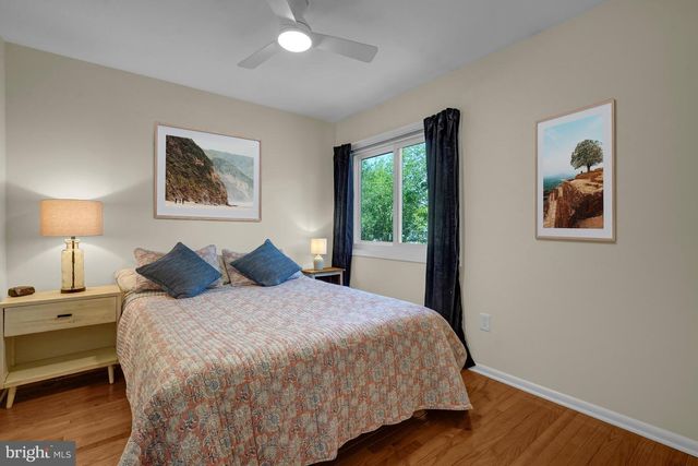 8700 LINTON LN, Alexandria, VA 22308