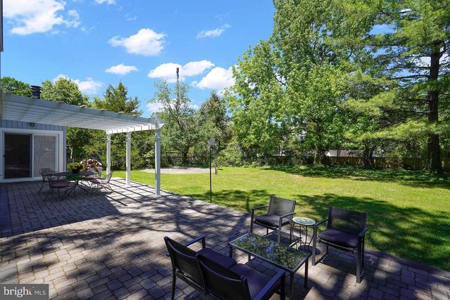 8700 LINTON LN, Alexandria, VA 22308