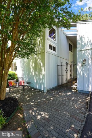 8700 LINTON LN, Alexandria, VA 22308