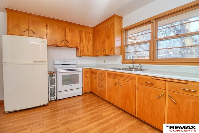 601 Skyway Road, Lincoln, NE 68505