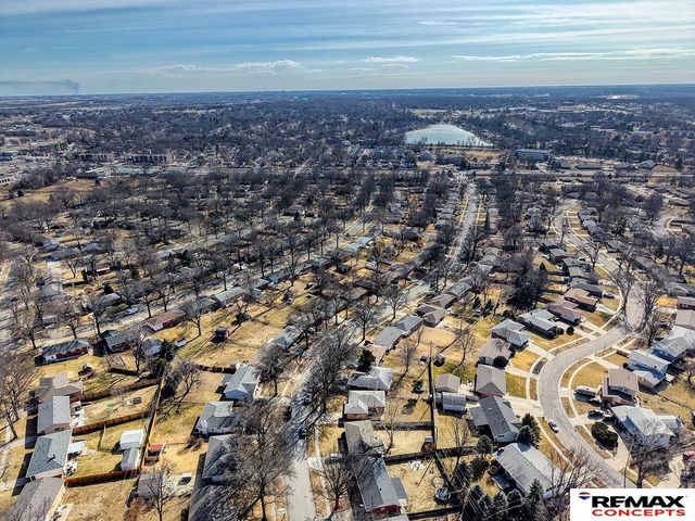 601 Skyway Road, Lincoln, NE 68505