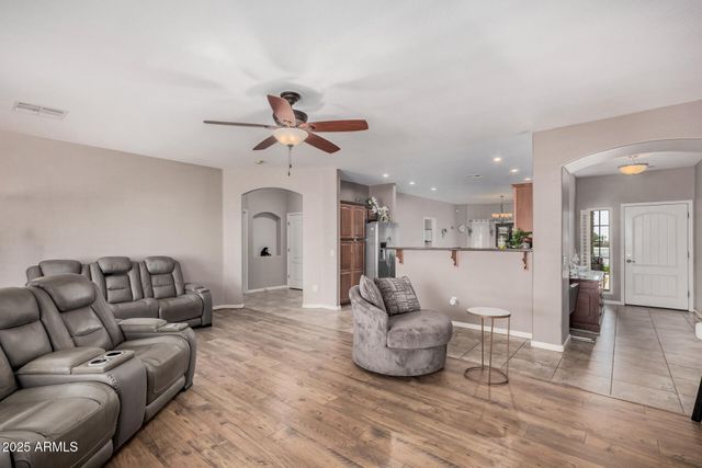 108 W RIDGEVIEW Trail, Casa Grande, AZ 85122