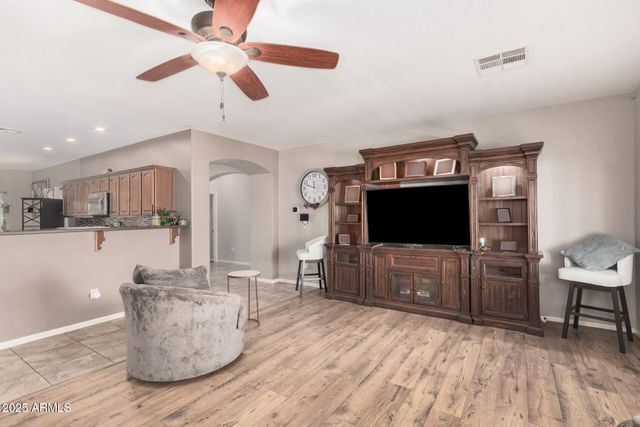 108 W RIDGEVIEW Trail, Casa Grande, AZ 85122