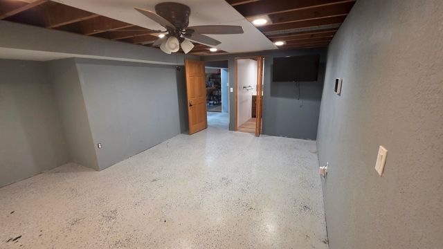 232 Zelmar Street, Waterloo, IA 50701