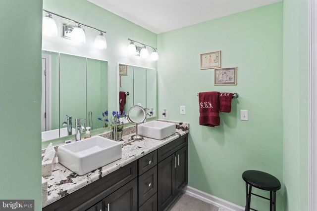 23 LONGWOOD DR, Stafford, VA 22556