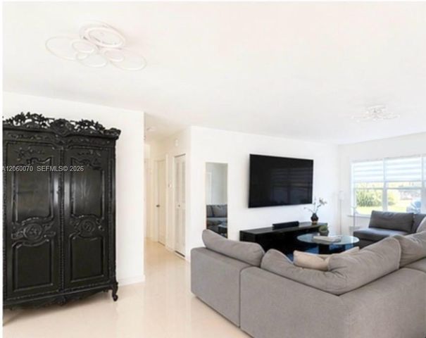 455 S Shore Drive, Miami Beach, FL 33141