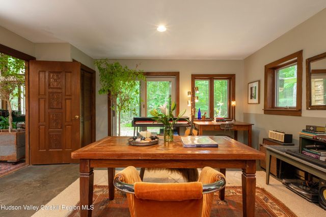 31 Moonlight Lane, Saugerties, NY 12477