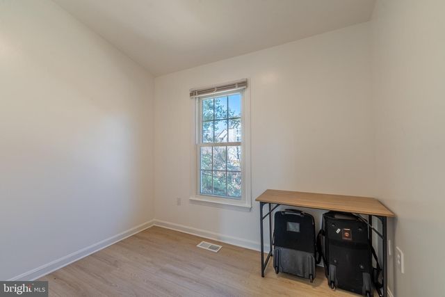 92 VICTORIA SQ, Frederick, MD 21702