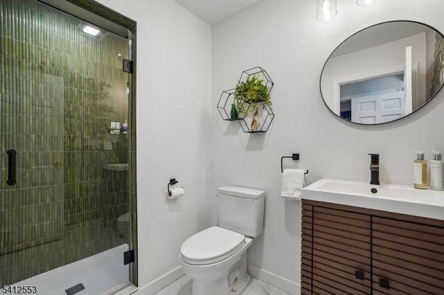 8 Oak Park Dr, Morris Twp., NJ 07960