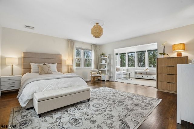 8 Oak Park Dr, Morris Twp., NJ 07960