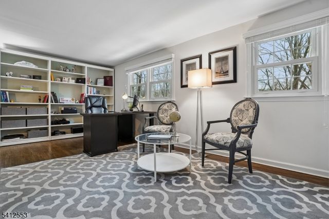 8 Oak Park Dr, Morris Twp., NJ 07960