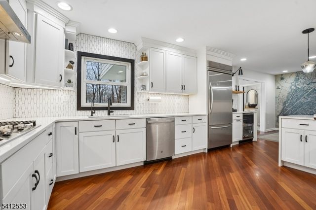 8 Oak Park Dr, Morris Twp., NJ 07960