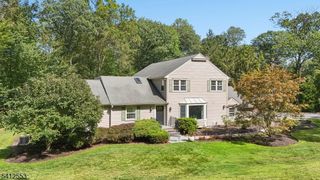 8 Oak Park Dr, Morris Twp., NJ 07960