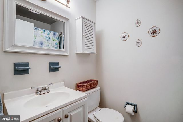 326 SHENANDOAH ST SE, Leesburg, VA 20175