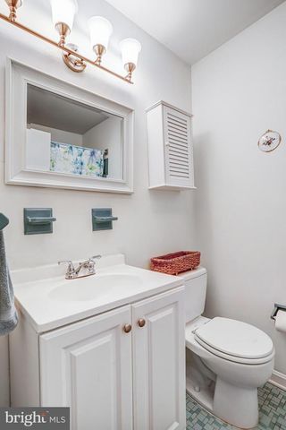 326 SHENANDOAH ST SE, Leesburg, VA 20175