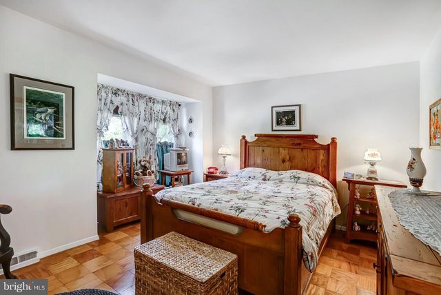 326 SHENANDOAH ST SE, Leesburg, VA 20175