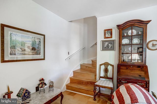 326 SHENANDOAH ST SE, Leesburg, VA 20175