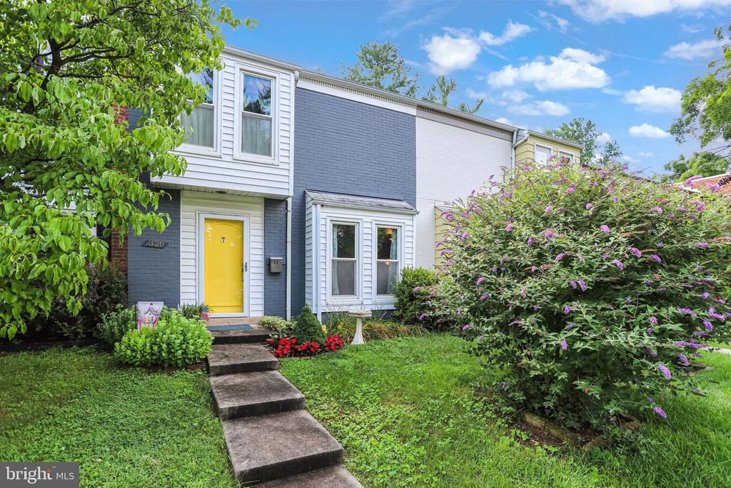 326 SHENANDOAH ST SE, Leesburg, VA 20175